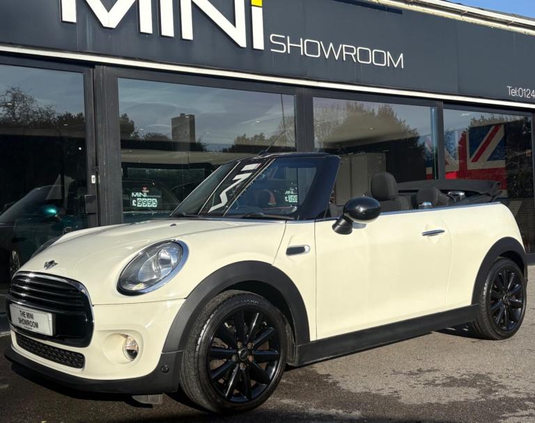 2016 MINI Convertible Cooper 1.5 Chili - VISUAL BOOST - CONNECTED - REAR CAMERA Convertible Petro...