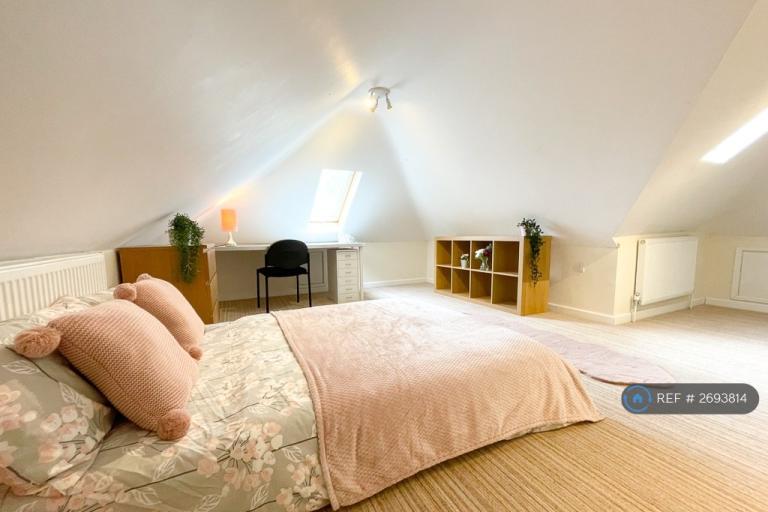 6 bedroom house in Cambridge Road, Southampton, SO14 (6 bed) (#2693814)