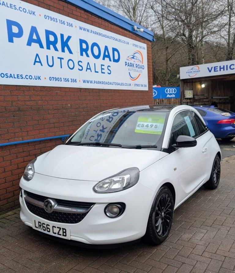VAUXHALL ADAM 1.4 i GLAM 2016