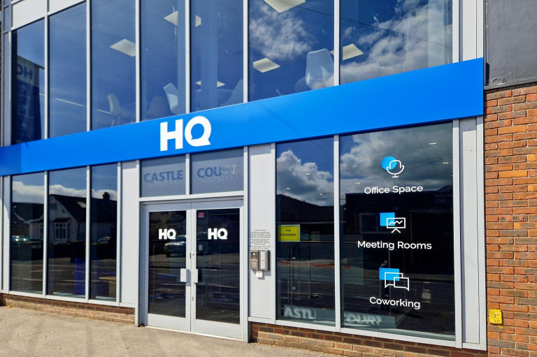 Fareham - PO169QD \ Office Space for Rent with 2 Desks