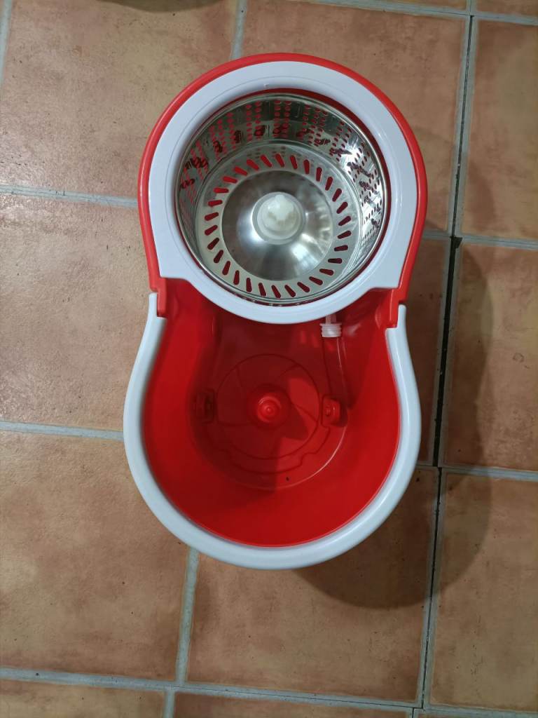 Spin Mop Bucket with Mop Heads – Red, As Good As New