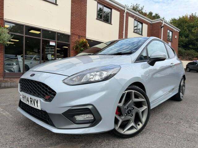 2019 Ford Fiesta 2019 19-Reg Ford Fiesta ST-2 ''Performance Pack'' 200bhp,63,000 Miles!!! HATCHBA...