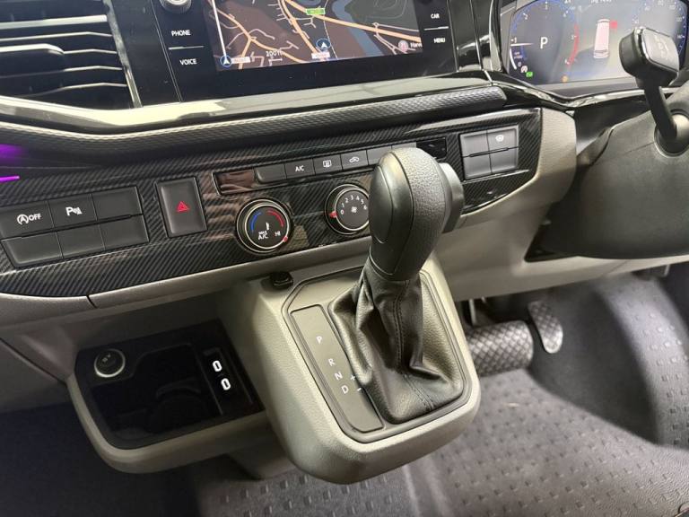 2021 Volkswagen Transporter 2.0 TDI 150 Highline Kombi Van DSG WINDOW VAN DIESEL Automatic