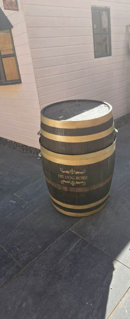 Whisky barrel 