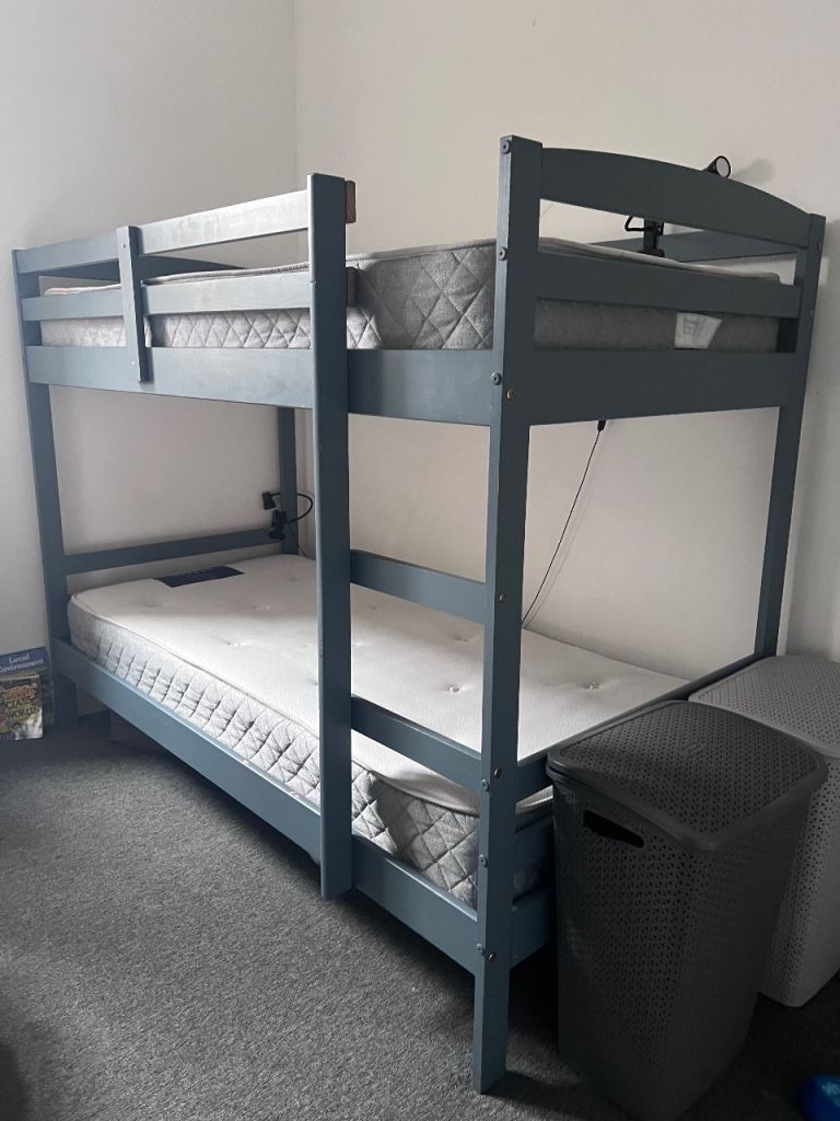 Bunk bed with 2 Forgaty mattresses 
