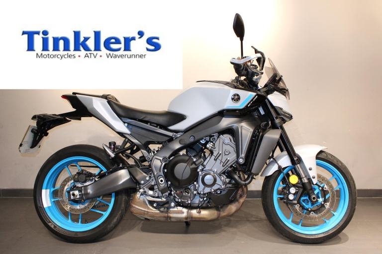 2025 25 Yamaha MT-09 Ice Storm