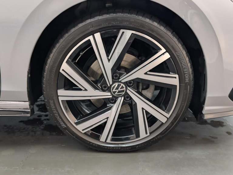 2024 Volkswagen Golf 2.0 TDI R-Line Hatchback 5dr Diesel DSG Euro 6 (s/s) (150 ps) - SAT NAV + C ...