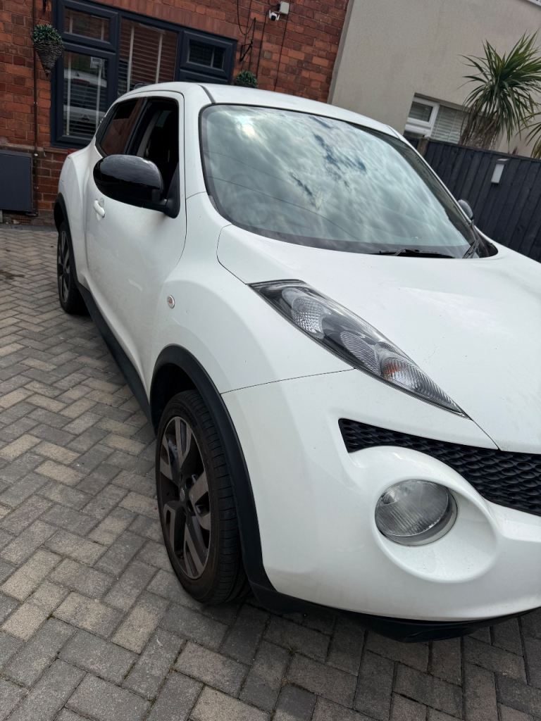 Nissan, JUKE, Hatchback, 2013, Manual, 1598 (cc), 5 doors