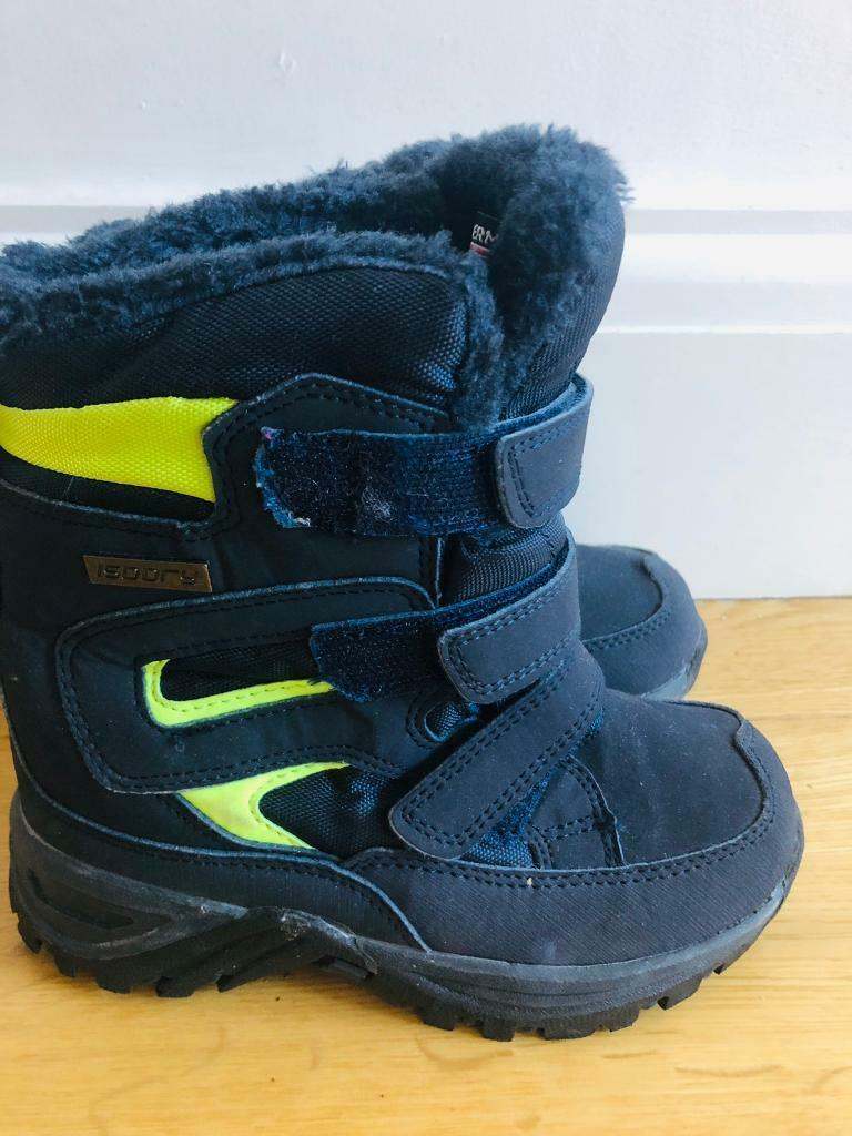 Kids Snow Boots - size UK 10