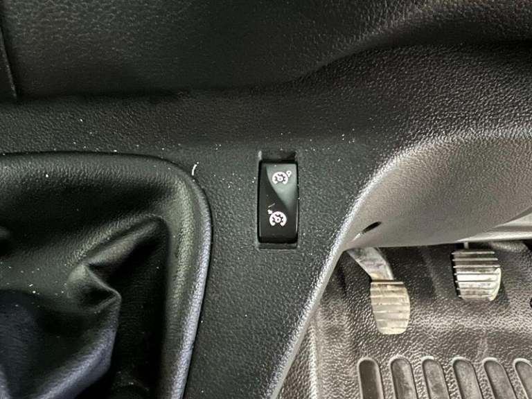  Nissan Interstar Interstar 2.3 dCi 35 Tekna L3 Euro 6 (s/s) 2dr Vehicle Transporter Diesel Manual