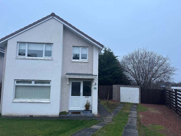 Immaculate 3-Bedroom Detached Home | Quiet Hamilton Location