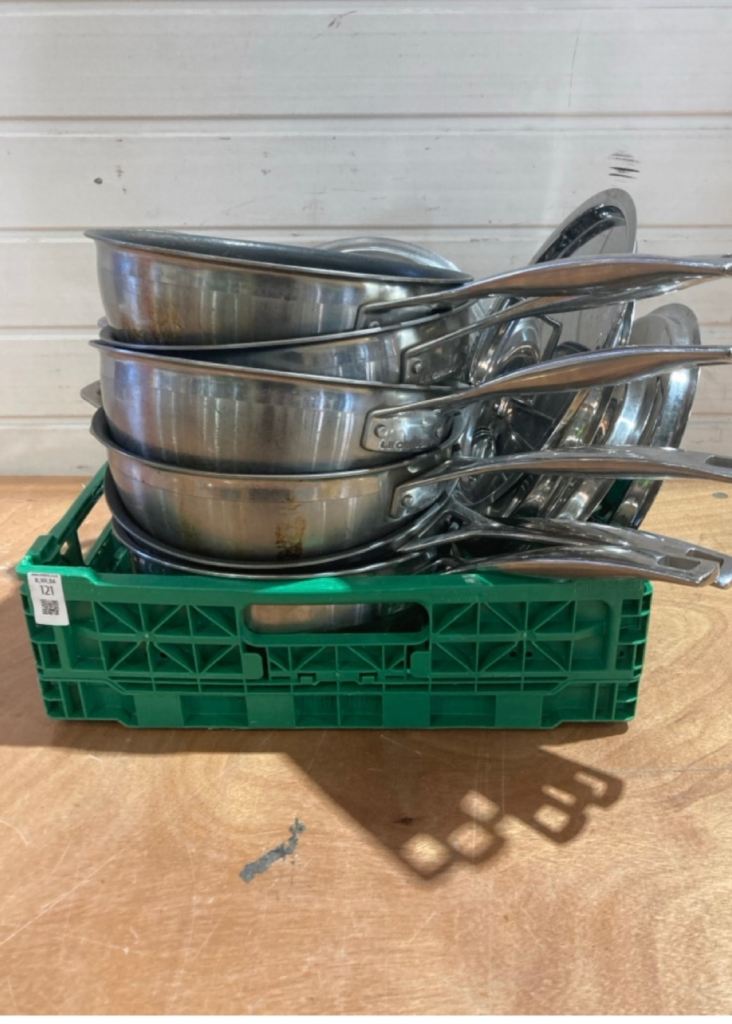 QTY OF ASSORTED LE CREUSET PANS WITH LIDS
