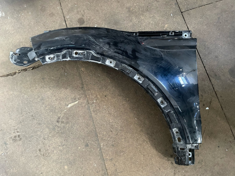 RANGE ROVER EVOQUE FRONT  LEFT PASSENGER WING FENDER P/N: BJ32-16006-A (2012-2019)