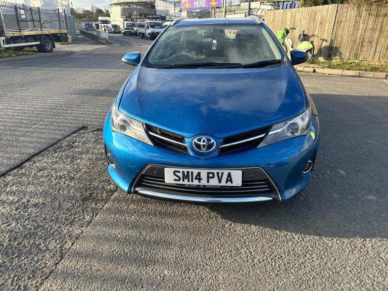 2014 Toyota Auris 1.8 VVTi Hybrid Excel 5dr CVT Auto ESTATE Petrol/Electric Hybrid Automatic