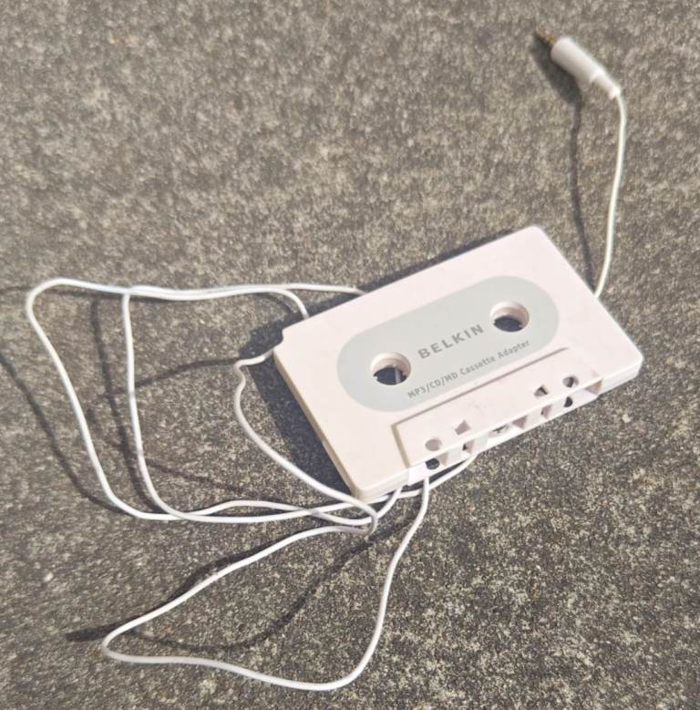 Belkin Cassette Tape Adapter to MP3 Player CD iPod Phone with 3.5mm AUX Audio