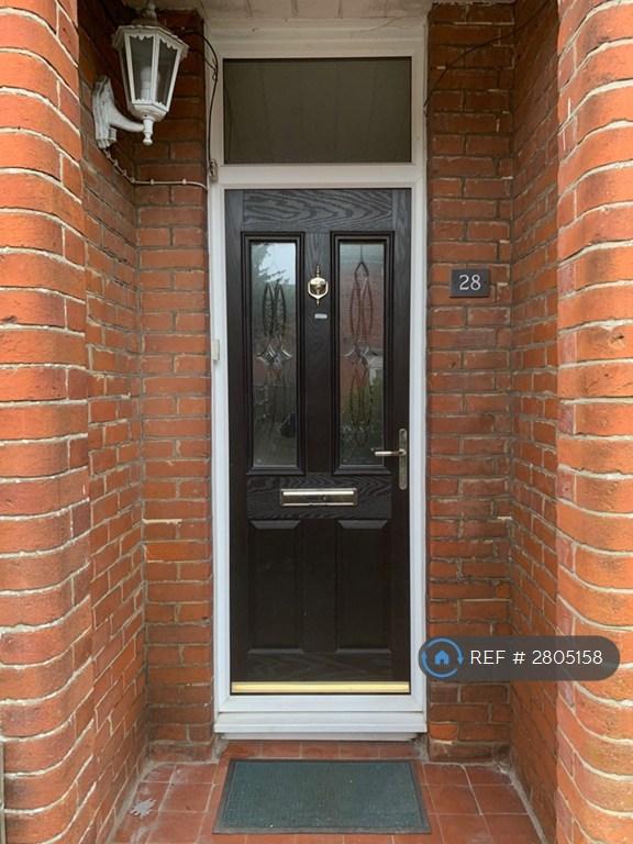 3 bedroom house in Winsor Road, Southampton, SO40 (3 bed) (#2805158)