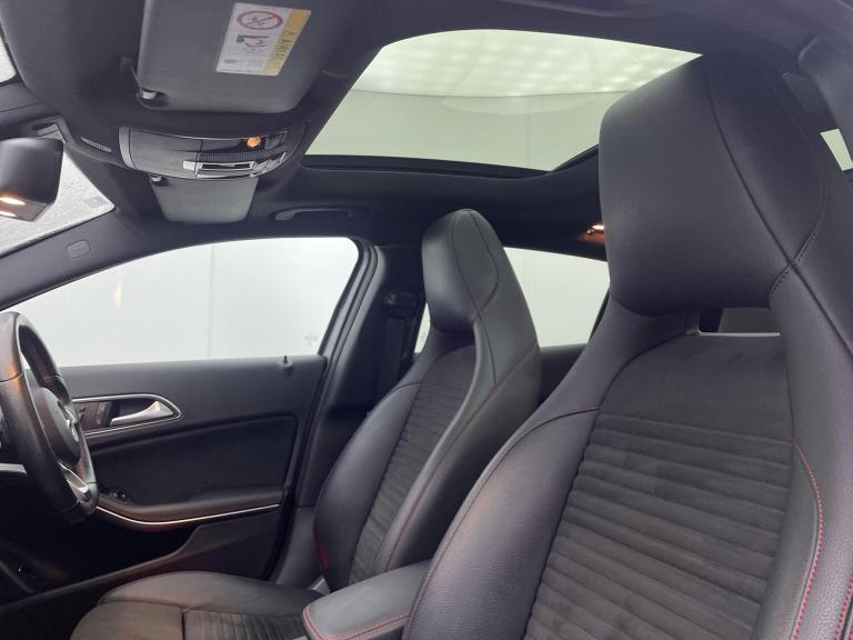 2015 Mercedes-Benz GLA GLA 220d 4Matic AMG Line 5dr Auto [Prem Plus] ESTATE DIESEL Automatic