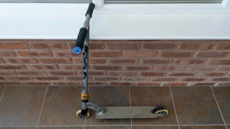 Madd Gear Pro MGP Stunt Scooter