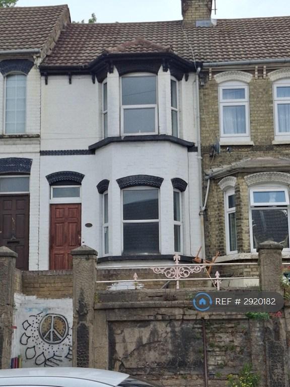 3 bedroom house in Luton Road, Chatham, ME4 (3 bed) (#2920182)
