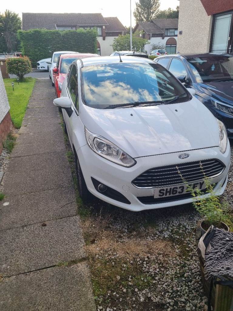 Ford, FIESTA, Hatchback, 2013, Manual, 1241 (cc), 3 doors