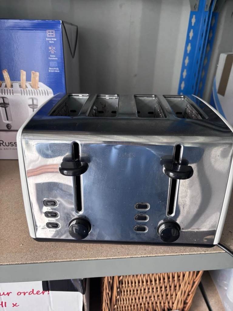Logik L04TBK19 4-Slice Toaster - Excellent