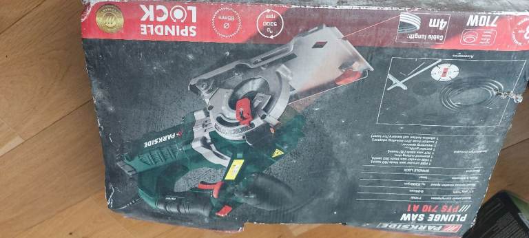 £30 Parkside 230v plunge saw