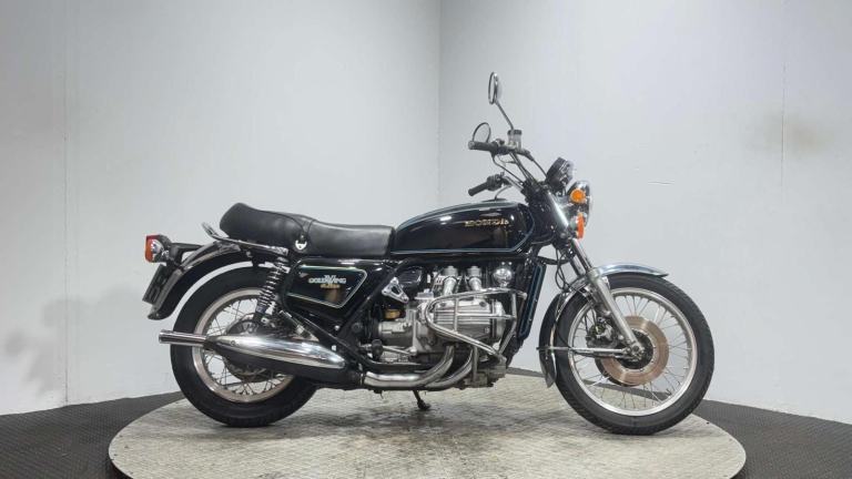 Honda GL 1978 26K PROJECT CLASSIC BIKE 1000CC SPARES OR REPAIR