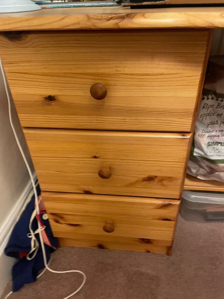 Pine wood desk
