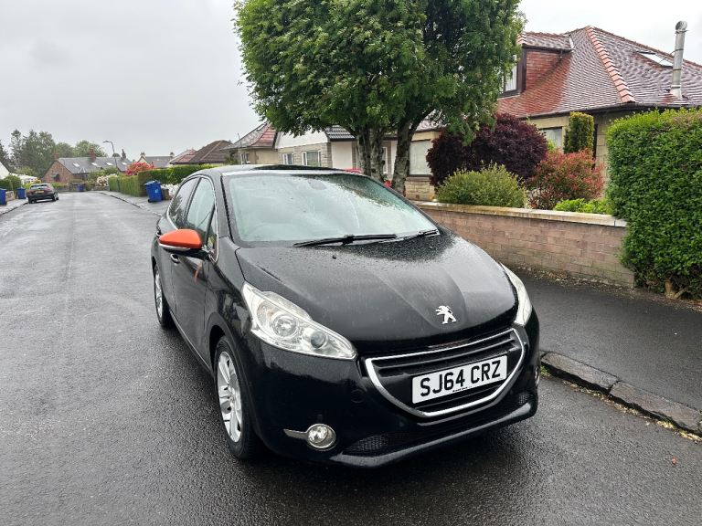 2014 Roland gross ltd . Peugeot 208 . 1.2 .