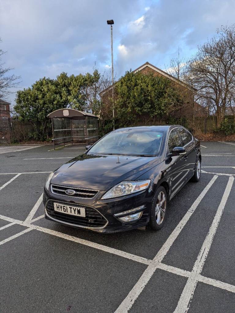 Ford mondeo titanium x petrol 2.0 private seller low mileage 85 000