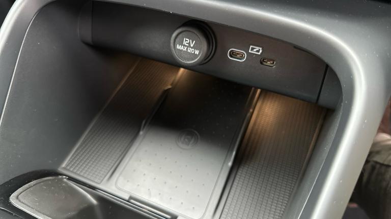 2025 Volvo XC40 2.0 B4P Plus Dark 5dr Auto Petrol Estate Estate Petrol Automatic