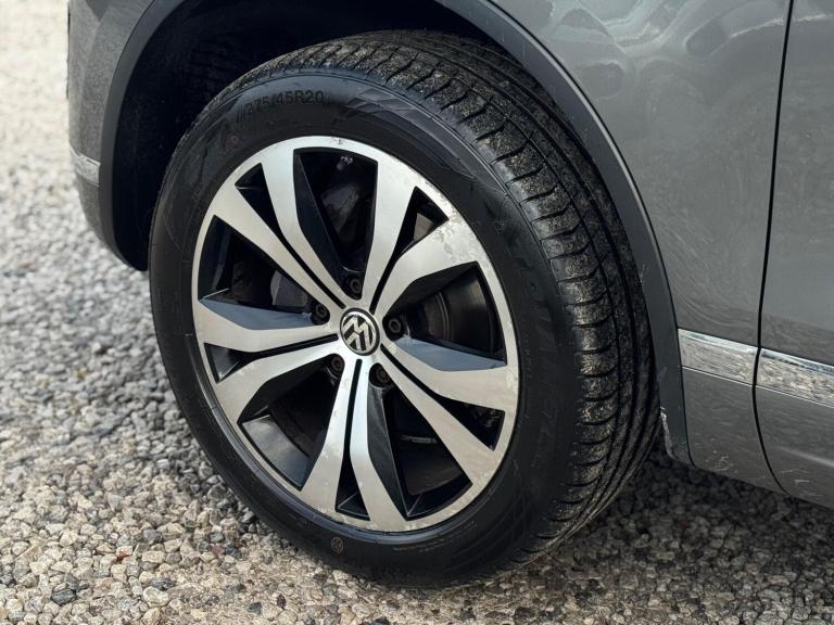 2016 Volkswagen Touareg 3.0 TDI V6 BlueMotion Tech R-Line Tiptronic 4WD Euro 6 (s/s) 5dr ESTATE D...