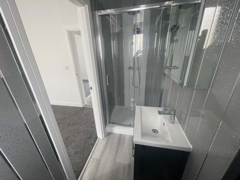 NEW Twin Cabin Lodge Mobile Home Evolution Harley 40ft x 20ft, 3 Bedroom REDUCED