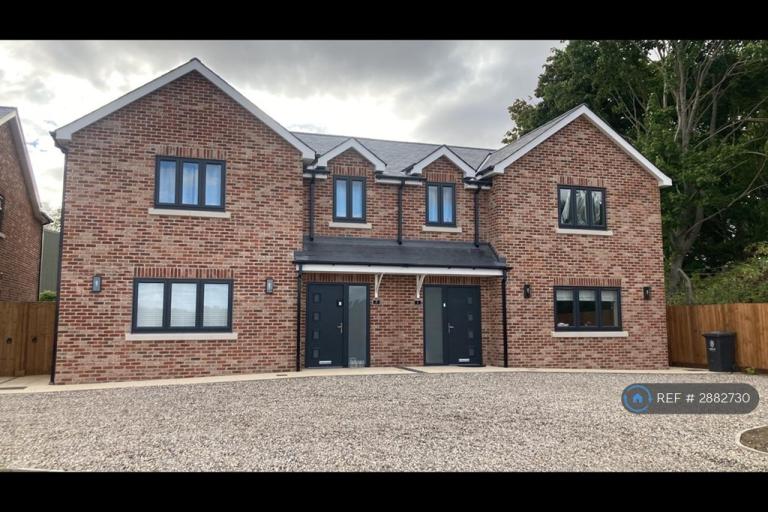 5 bedroom house in Cody Court, Royston, SG8 (5 bed) (#2882730)