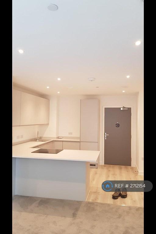 2 bedroom flat in Wharf End, Trafford Park, Manchester, M17 (2 bed) (#2712154)