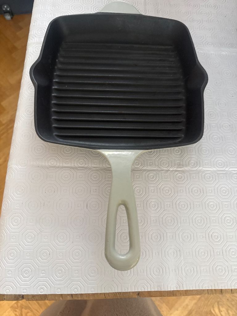LE CREUSET Signature Enamelled Cast Iron Grill Frying Pan 