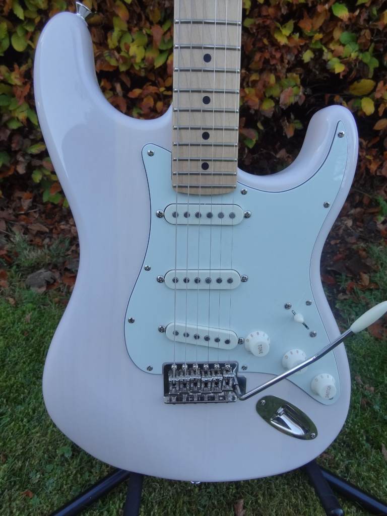 image for USA Fender blonde Stratocaster trade