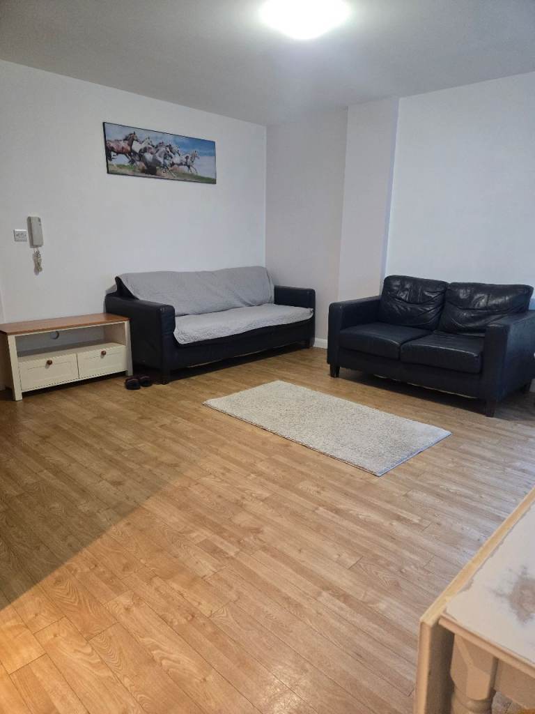 Still available flat in Manchester city centre 