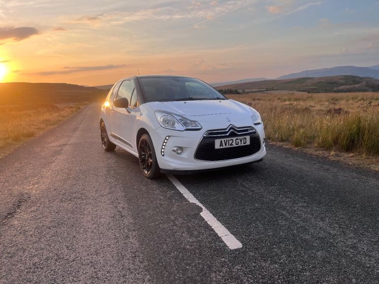 Citroen, DS3, Hatchback, 2012, Manual, 1598 (cc), 3 doors