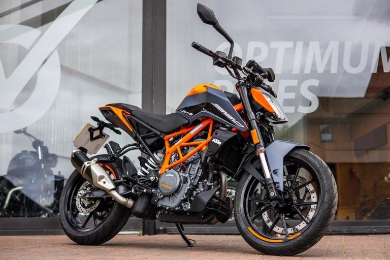 KTM Duke 390 DUKE ! 4 DELIVERY MILES ONLY ! STUNNING