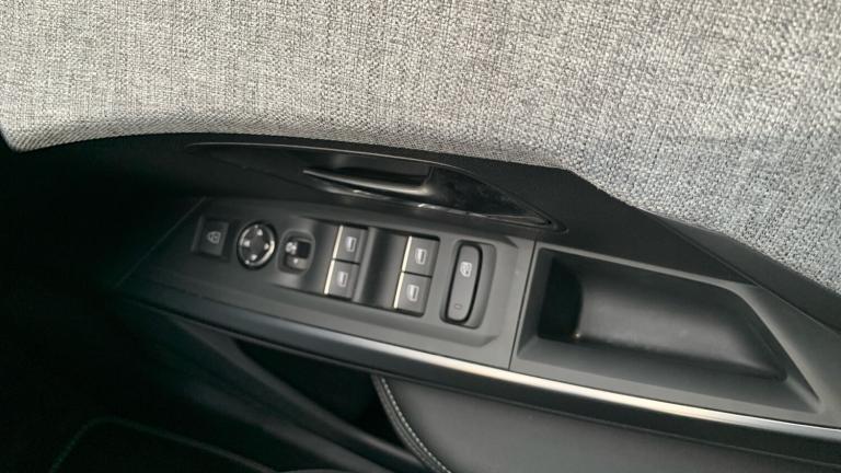 2025 Peugeot 3008 1.2 HYBRID GT SUV 5dr Petrol Hybrid e-DSC6 Euro 6 (s/s) (136 ps) SUV Hybrid Aut...