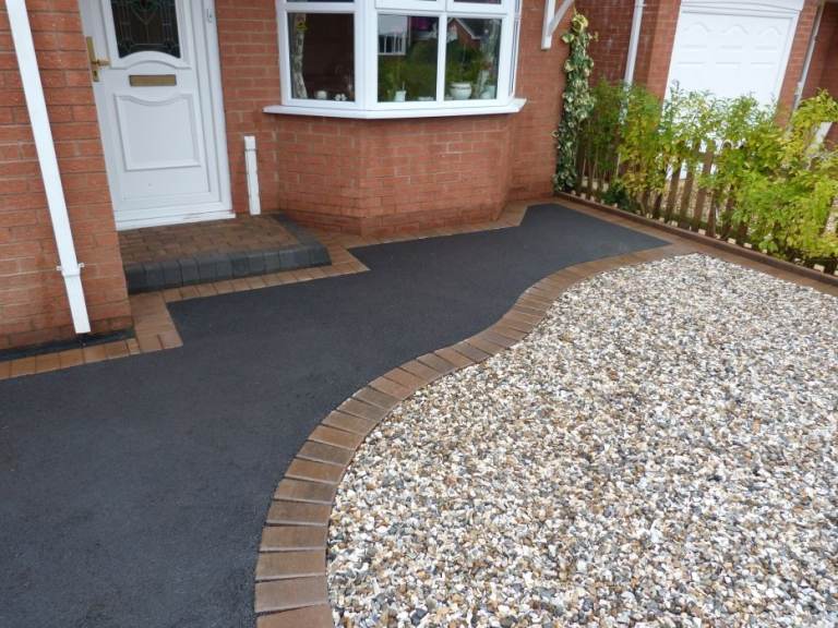 Landscaping#Gardening#Pergolas#Drainage#Fencing#Garden Rooms#Concrete Base #And Much More