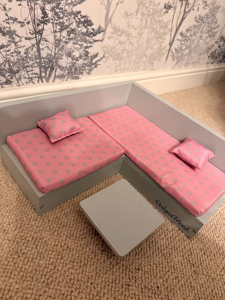 Design a friend sofa 