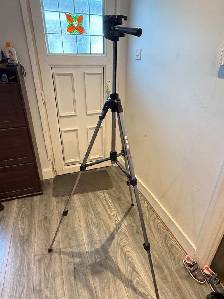 Hama Profil 72 Tripod – Lightweight & Sturdy Camera Tripod with Quick-Release Plate