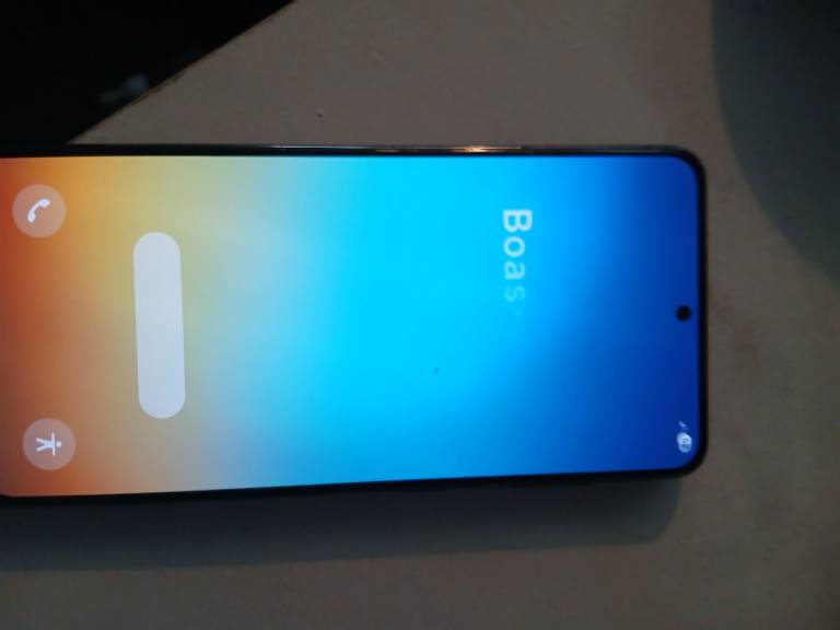 Samsung s21 5g (spares & repairs) MESSAGE ON APP