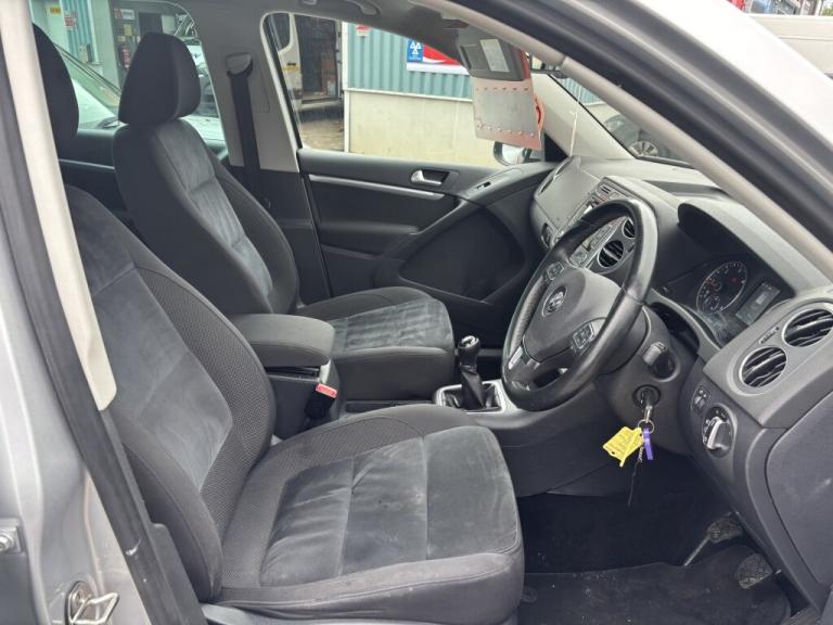 2014 Volkswagen Tiguan 2.0 TDi BlueMotion Tech Match 5dr ESTATE DIESEL Manual