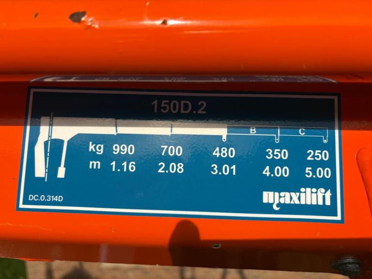 2016 Ford Transit 2.2 TDCi 125ps Pick Up Truck / Dropside ***4 Metre Reach Crane***  CHASSIS CAB ...