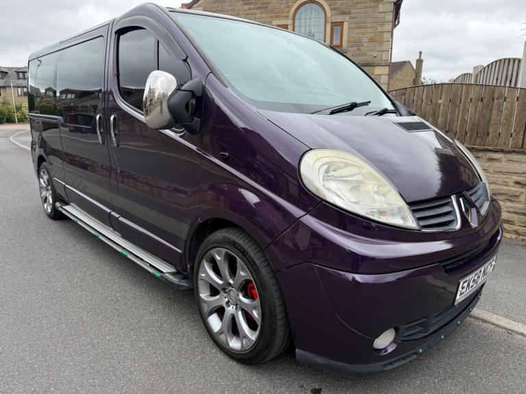 2009 Renault Trafic 2.0 TD dCi LL29 4dr (9 Seats) MPV Diesel Manual