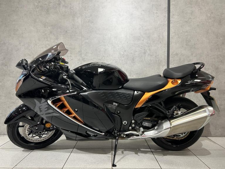 72/2023 Suzuki GSX1300R RQM2 Hayabusa - 1377 miles