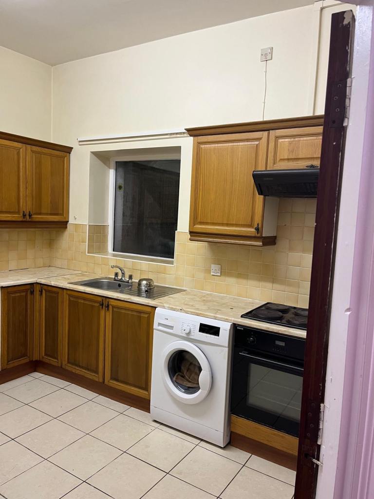 Flat to rent, Waterside 